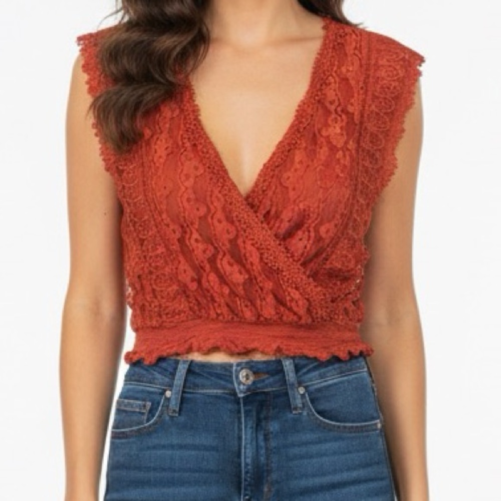 BLANCO ELLA Women’s Boho V Neck Lace Cropped Tank Top